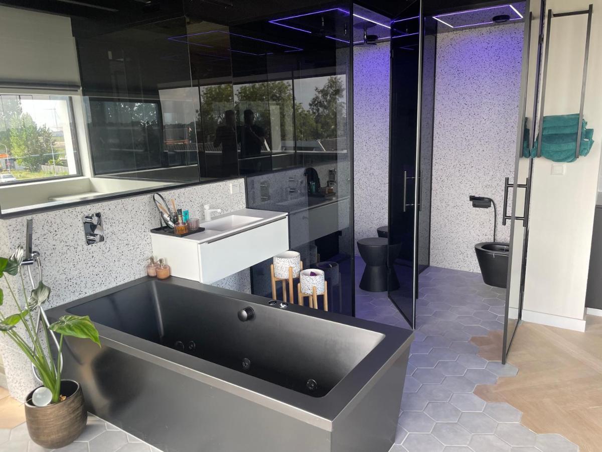 Above And Beyond - Luxe Suite Met Sauna En Stoomdouche Zaandam Exterior photo